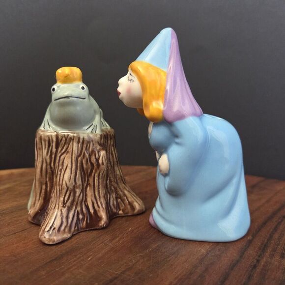 VTG CLAY ART Princess and the Frog Salt & Pepper Shakers 90's - Picture 2 of 13